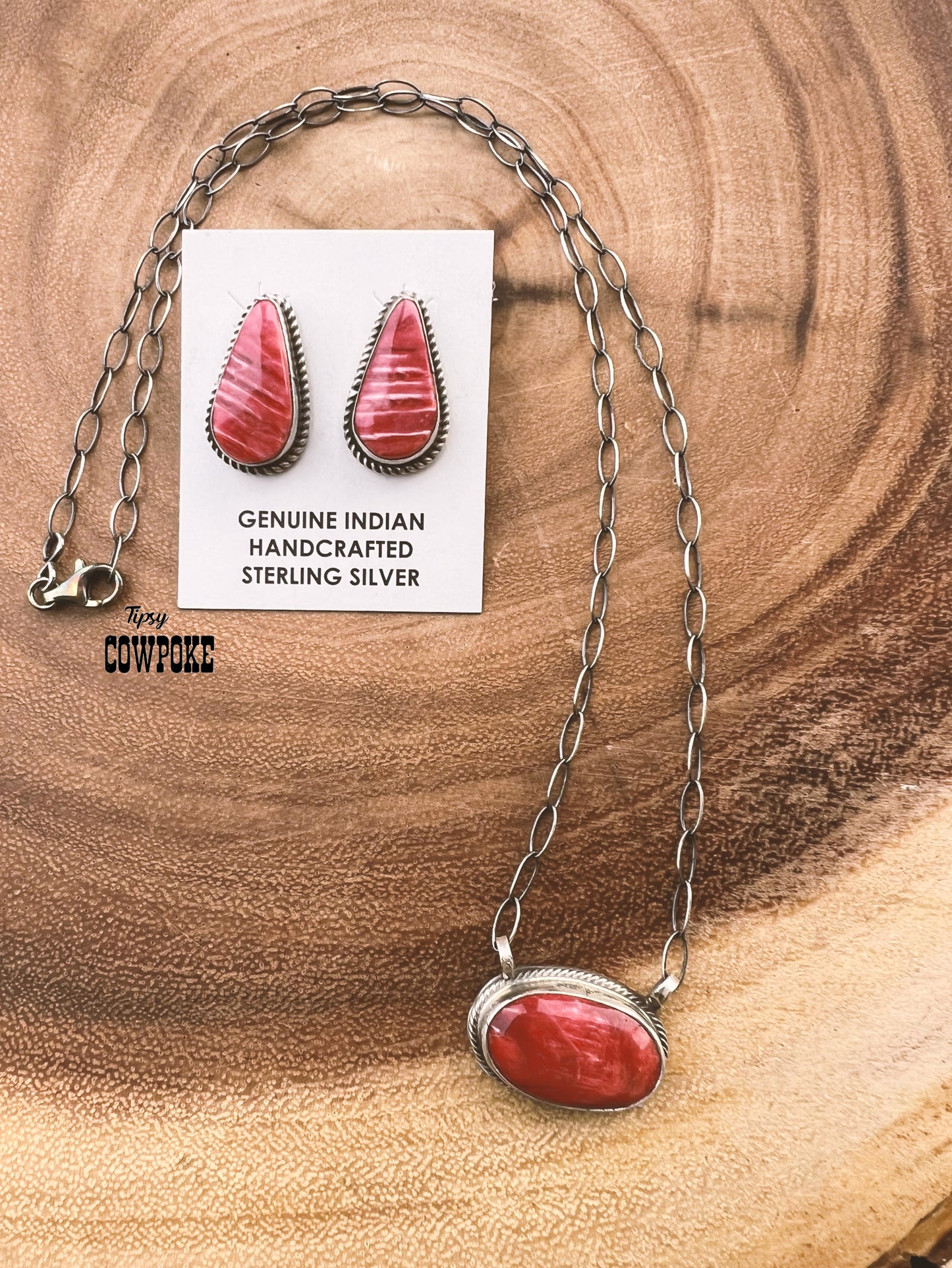 Red Spiny Oyster Necklace