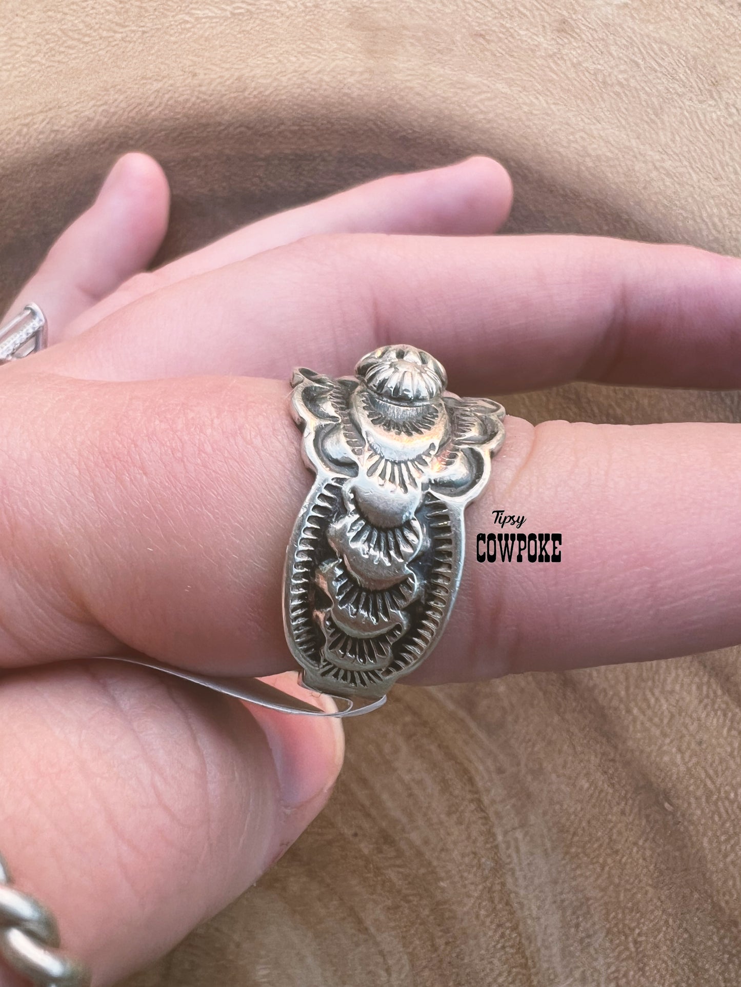 Silver Detailed Cigar Ring